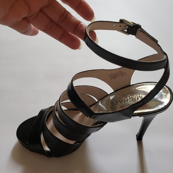 Michael Kors  heels size 6.5 M - Picture 3 of 13